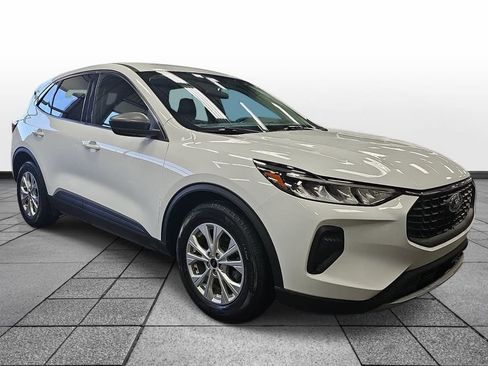 Used 2023 Ford Escape Active w/ Cold Weather Package image 3