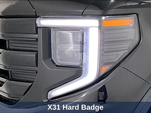 Used 2023 GMC Sierra 1500 Elevation w/ X31 Off-Road Package AWD/4WD image 43