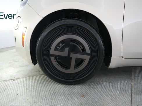 Used 2025 FIAT 500 e FWD image 19