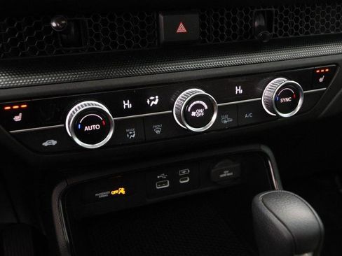 Used 2023 Honda CR-V EX image 18