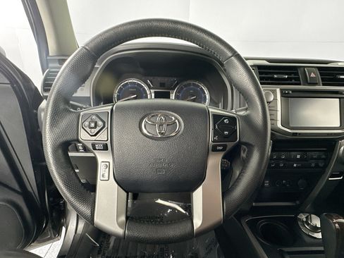 Used 2019 Toyota 4Runner Limited AWD/4WD image 11