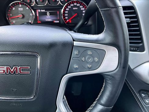 Used 2016 GMC Yukon SLT w/ Open Road Package image 24