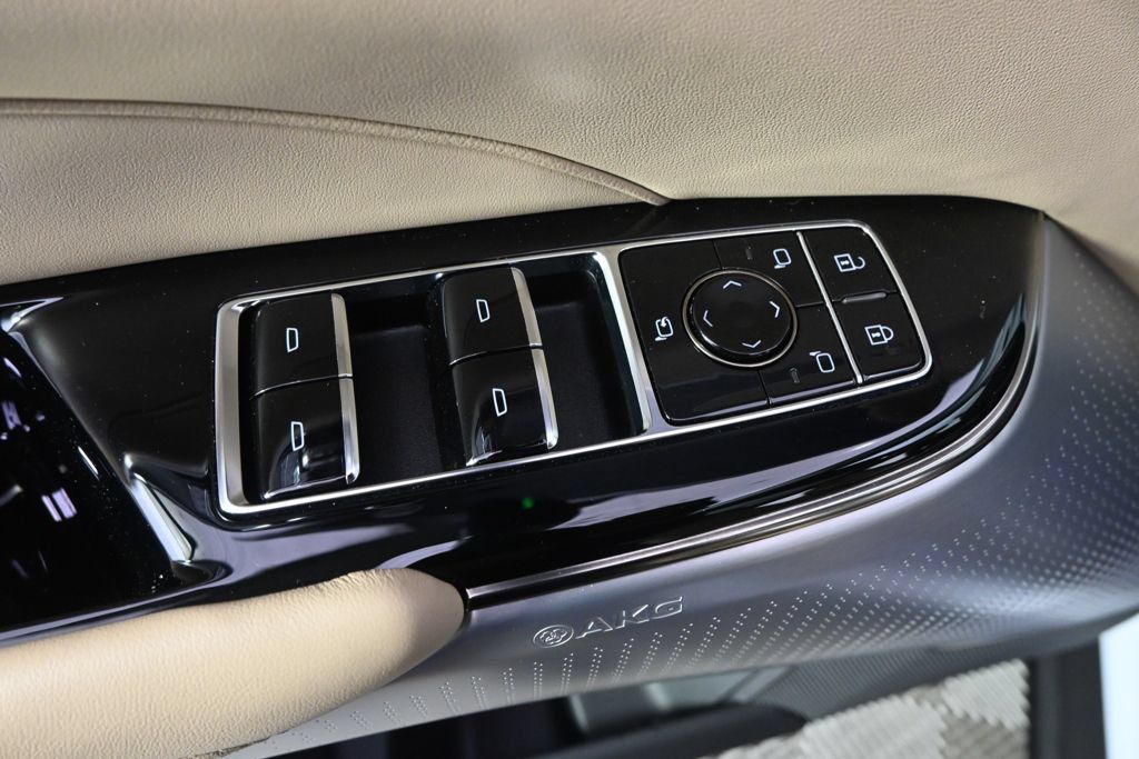 Certified 2026 Cadillac Lyriq Signature Luxury w/ Nappa Leather Package AWD/4WD image 23