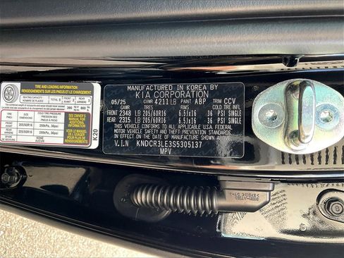 New 2025 Kia Niro EX image 16