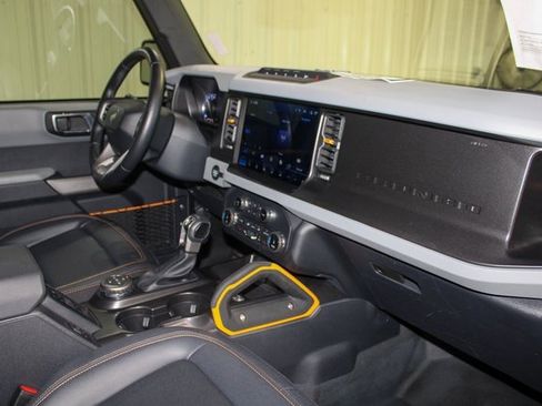 Used 2022 Ford Bronco Badlands w/ Sasquatch Package image 20