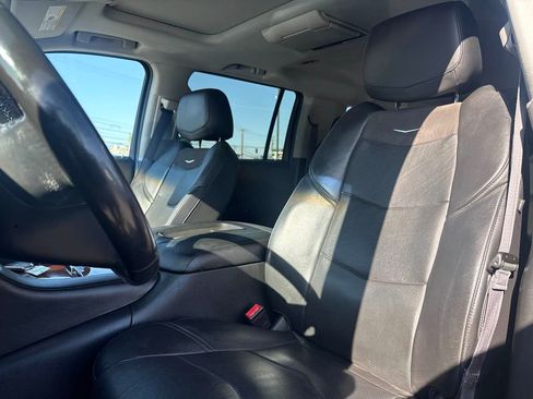 Used 2015 Cadillac Escalade ESV Luxury RWD image 8