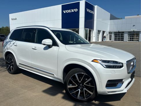 Used 2023 Volvo XC90 B6 Plus w/ Protection Package Premier AWD/4WD image 2