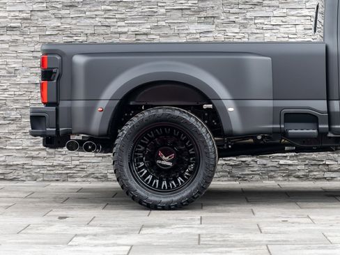 Used 2026 Ford F450 Platinum w/ Platinum Plus Package image 12