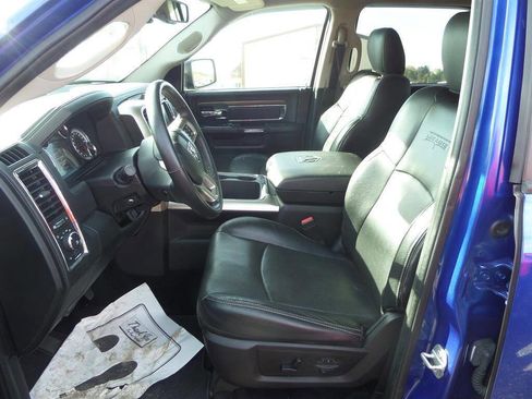 Used 2016 RAM 1500 Laramie w/ Convenience Group image 7