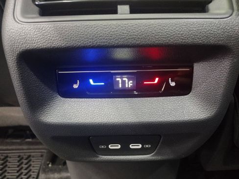 New 2026 Volkswagen Tiguan SEL R-Line image 30