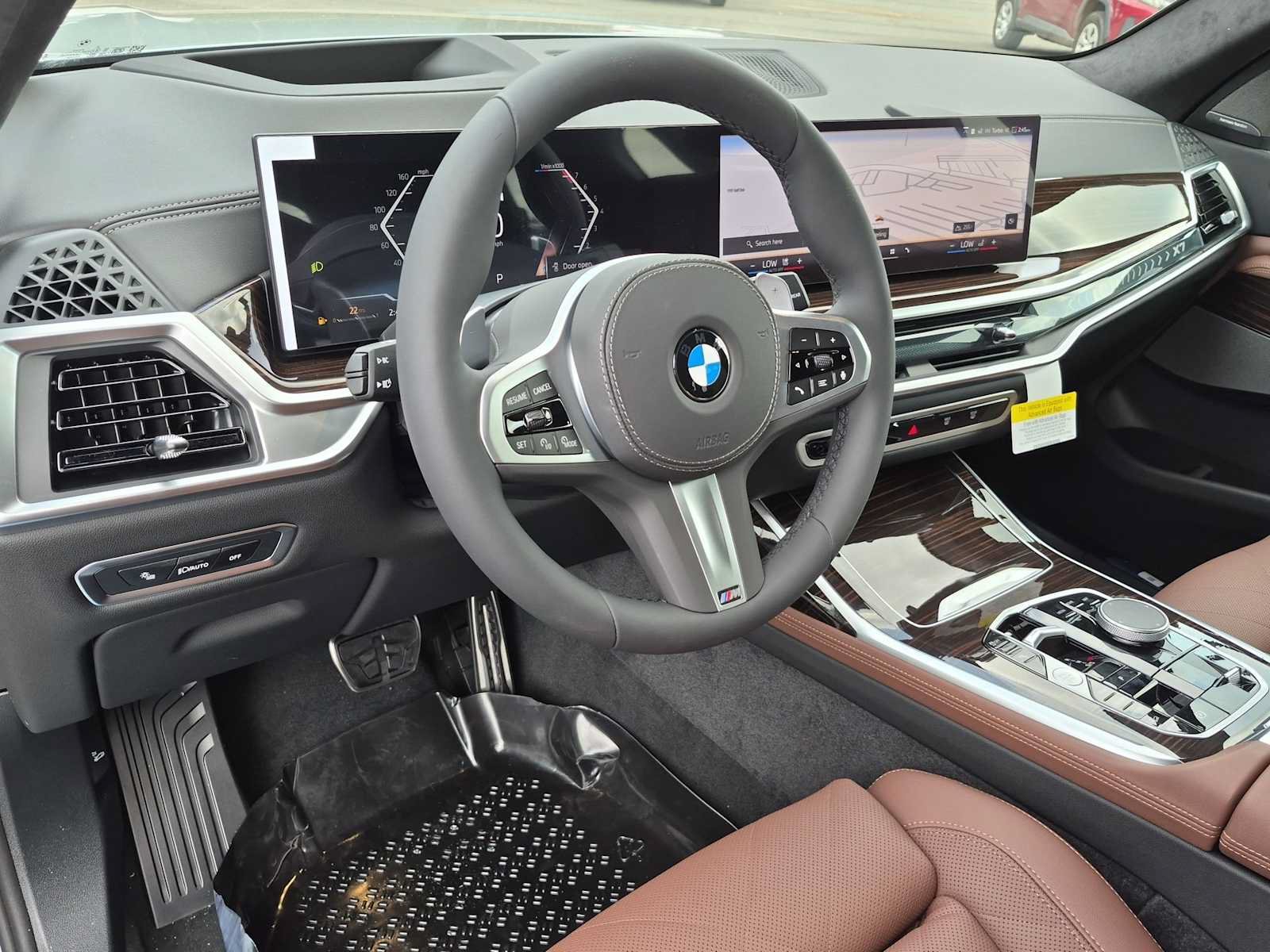 Used 2027 BMW X7 xDrive40i w/ M Sport Package AWD/4WD image 10