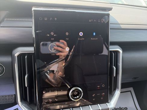 New 2026 GMC Acadia Elevation w/ Elevation Premium Package FWD image 16