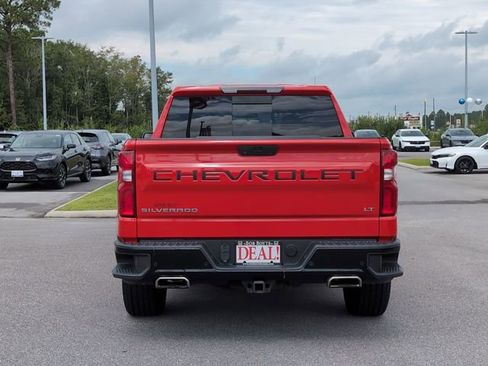 Used 2019 Chevrolet Silverado 1500 LT Trail Boss image 4
