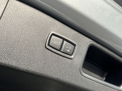 New 2026 Porsche Macan image 21