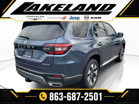 Used 2026 Honda Pilot Touring image 4