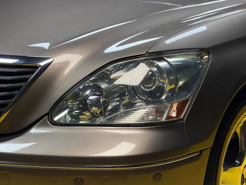 Used 2005 Lexus LS 430 RWD image 7