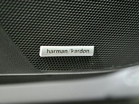 Used 2025 Subaru Forester Limited image 36