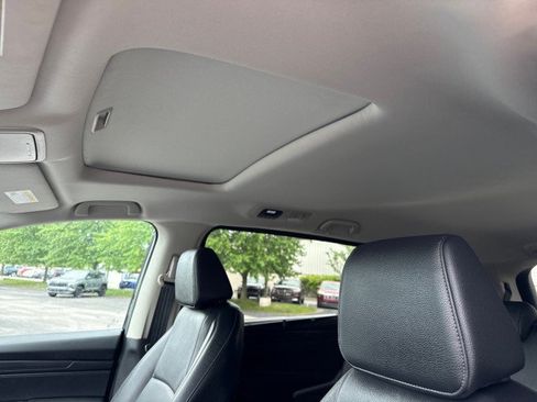 Used 2025 Honda Odyssey EX-L image 16