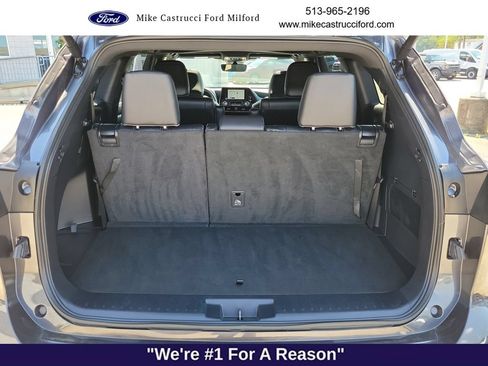 Used 2024 Toyota Highlander XSE FWD image 26