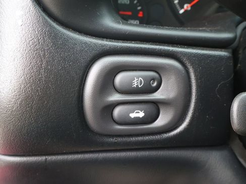 Used 2002 Chevrolet Corvette Coupe w/ Preferred Equipment Group2 image 13