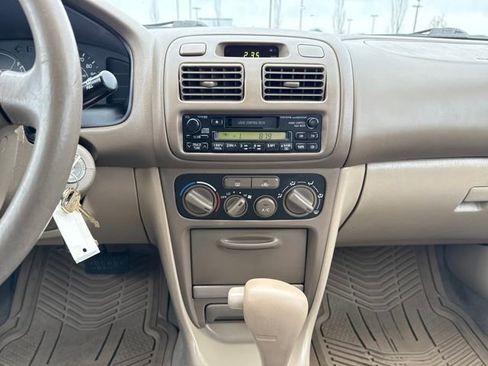 Used 2001 Toyota Corolla CE image 23