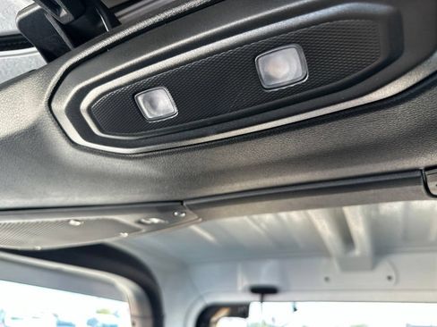 Used 2025 Jeep Wrangler Sport AWD/4WD image 27