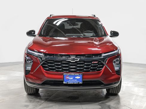 Used 2025 Chevrolet Trax RS w/ Driver Confidence Package image 10