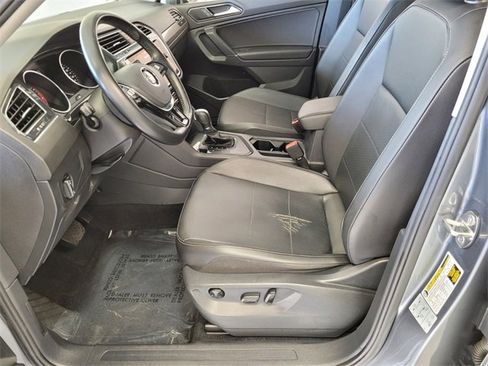 Used 2018 Volkswagen Tiguan S image 12