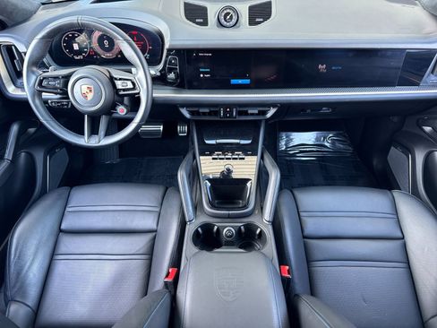 Used 2024 Porsche Cayenne Turbo GT image 6