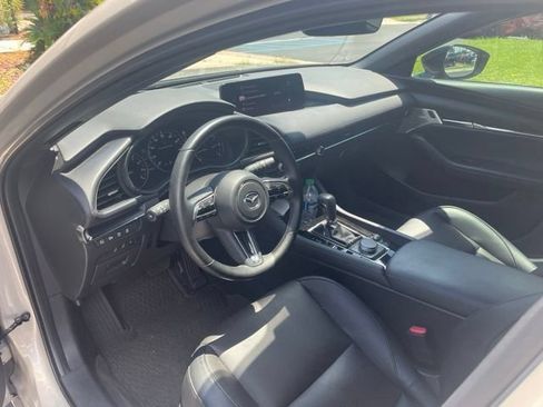 Used 2025 MAZDA MAZDA3 Hatchback w/Premium Plus Pkg AWD/4WD image 9
