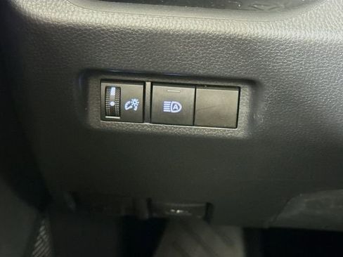 Certified 2020 Toyota RAV4 XLE image 19