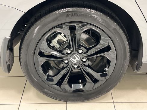Certified 2025 Honda Accord SE image 24