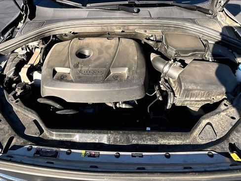 Used 2016 Volvo XC60 T5 Premier image 13