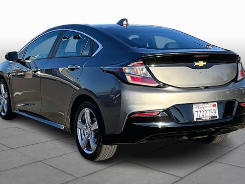 Used 2017 Chevrolet Volt LT w/ Comfort Package image 12