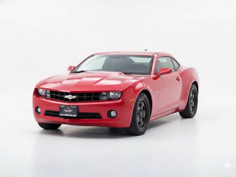 Used 2013 Chevrolet Camaro LS RWD image 1