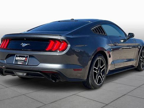 Used 2018 Ford Mustang Premium image 12