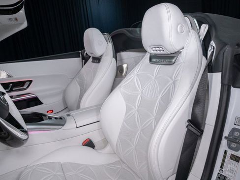 Certified 2026 Mercedes-Benz Maybach SL 680 image 20