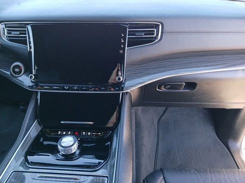 Used 2022 Jeep Wagoneer Series III w/ Flexible Seating Group image 17