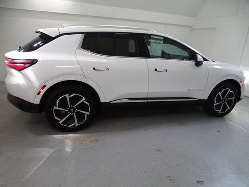 Used 2025 Chevrolet Equinox EV LT AWD/4WD image 21