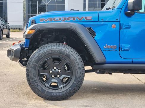 Certified 2022 Jeep Gladiator Mojave w/ Cold Weather Group image 9