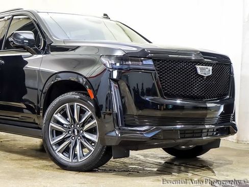 Certified 2024 Cadillac Escalade Sport w/ Touring Package AWD/4WD image 7