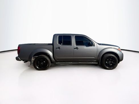 Used 2021 Nissan Frontier SV w/ Midnight Edition Floor Mats AWD/4WD image 10