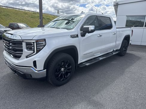 Used 2025 GMC Sierra 1500 SLT w/ SLT Premium Package AWD/4WD image 7