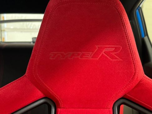 Used 2025 Honda Civic Type R image 16