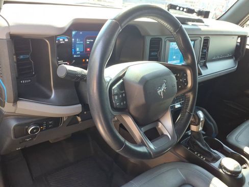 Used 2023 Ford Bronco Black Diamond AWD/4WD image 8