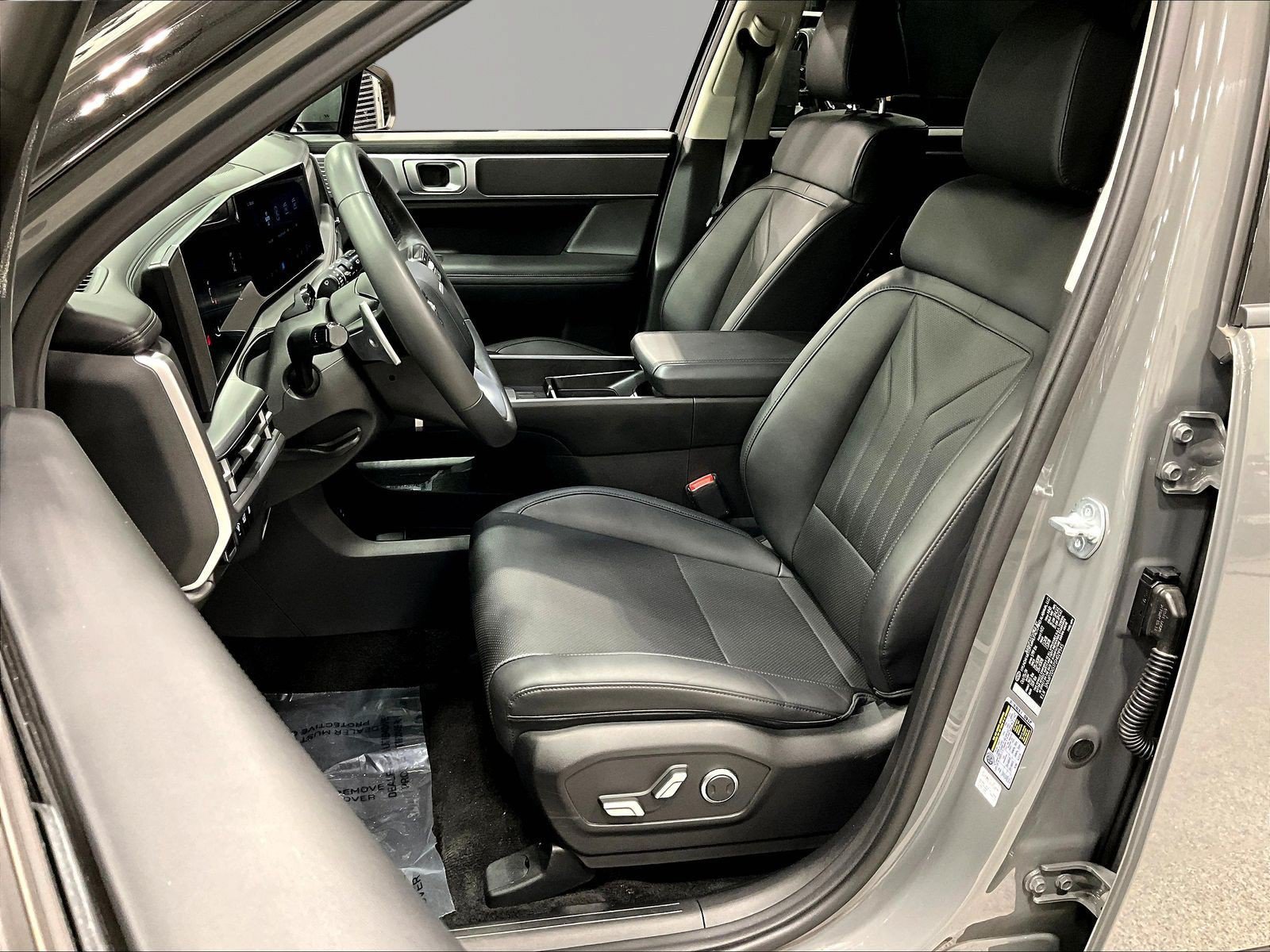 Used 2025 Hyundai Santa Fe SEL AWD/4WD image 21