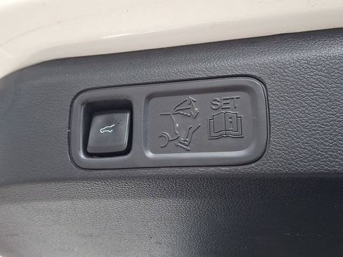 Used 2022 Ford Expedition Max Limited image 33