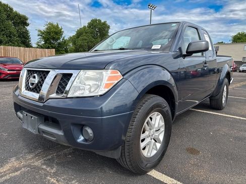 Used 2019 Nissan Frontier SV RWD image 3