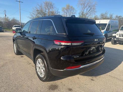 Used 2023 Jeep Grand Cherokee Limited w/ Luxury Tech Group II AWD/4WD image 3
