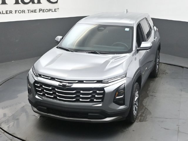 New 2027 Chevrolet Equinox LT w/ LPO, Floor Liner Package FWD image 24